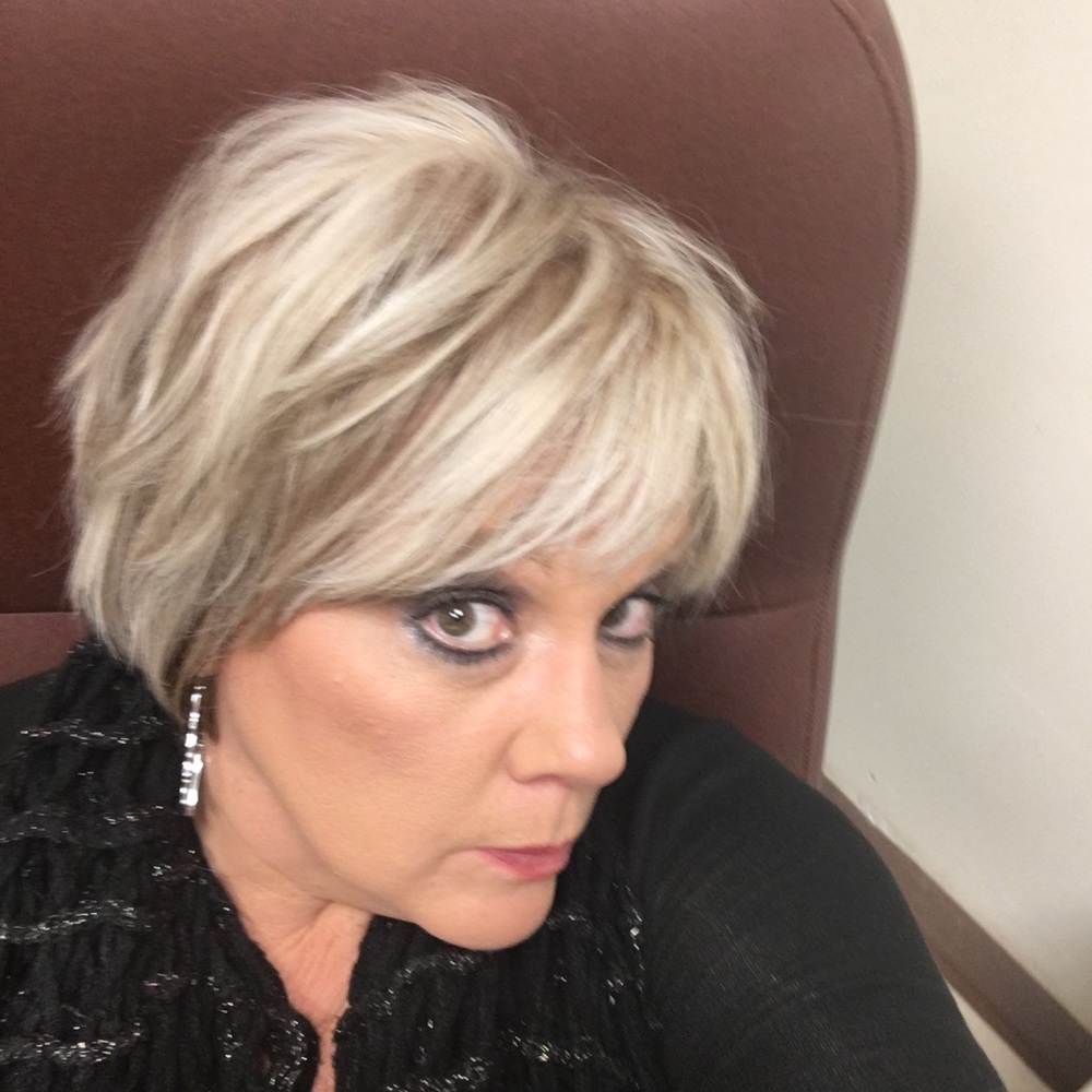 Meet your Posher, Lisa